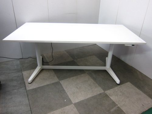 【中古品】イトーキ トイロシリーズ 電動昇降式1800ミーティングテーブル JZTP-1809N-W9 ホワイト