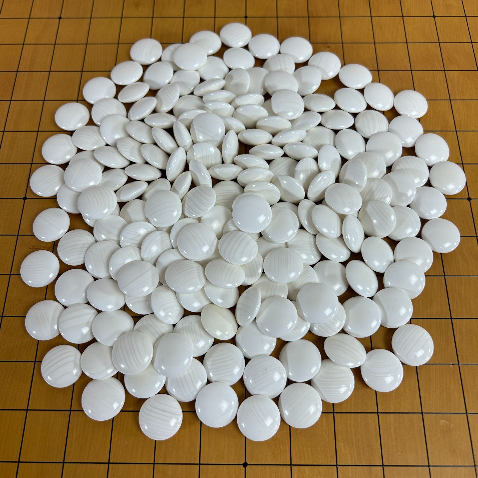 高級】蛤碁石33号 那智黒石34号 白181個 黒182個 囲碁【碁笥付き