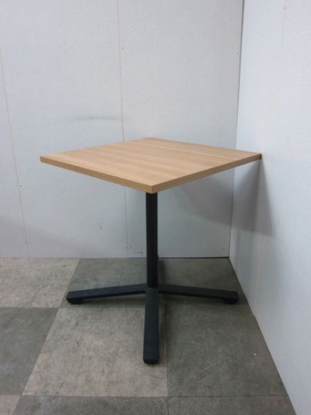 【中古品】コクヨ ビエナシリーズ 650角テーブル MTT-V77MP2 ブラウン