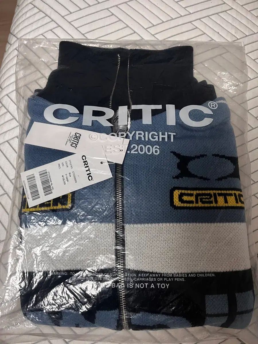 CRITIC カワイ レーシング ニット ジップアップ XL 未開封 新品