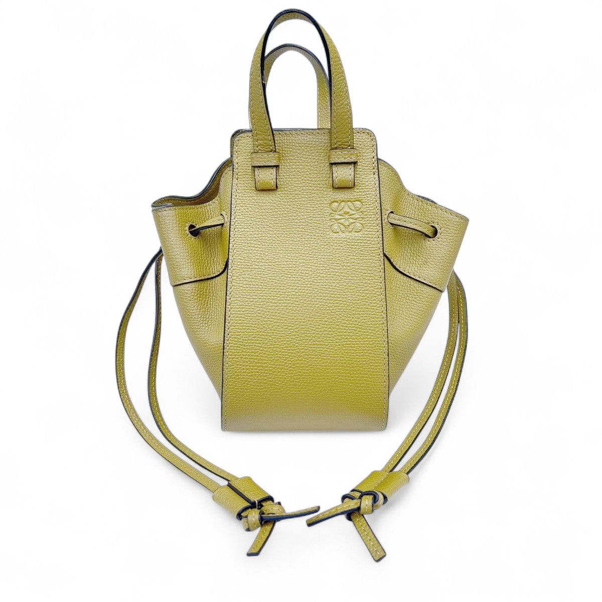 LOEWE 極美品 ロエベ ハンモック ミニ ドローストリング A538V07X10 2way ハンドバッグ ショルダーバッグ レザー マスタード イエロー クロスボディ ポシェット ミニバッグ Aランク 中古 鑑定済 ロエベバッグ