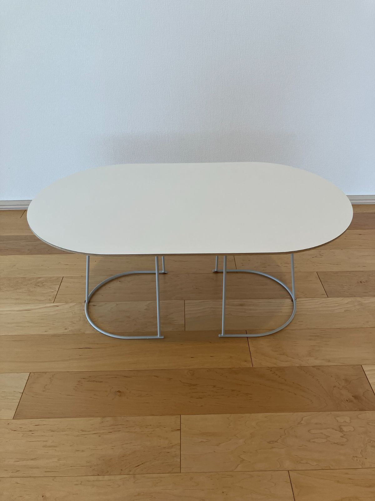 Muuto（ムート）AIRY COFFEE TABLE MEDIUM