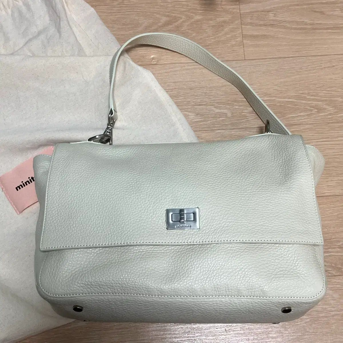 ミニミュート ペレッティ M アイボリー
