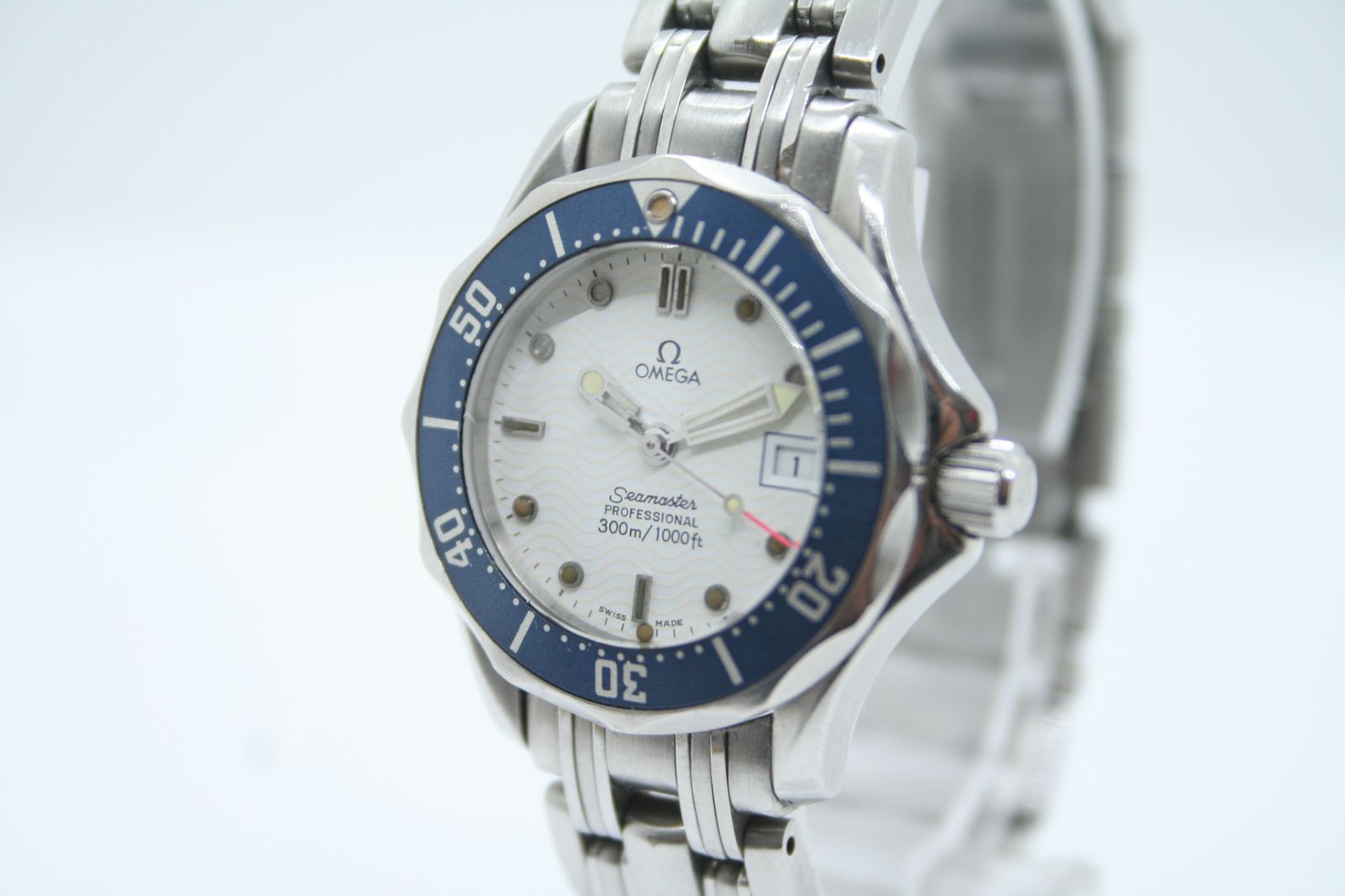 【美品 保証付 動作確認済】OMEGA Seamaster Professional オメガシーマスター 300m 2583.20 クオーツデイト レディース White Dial #T359