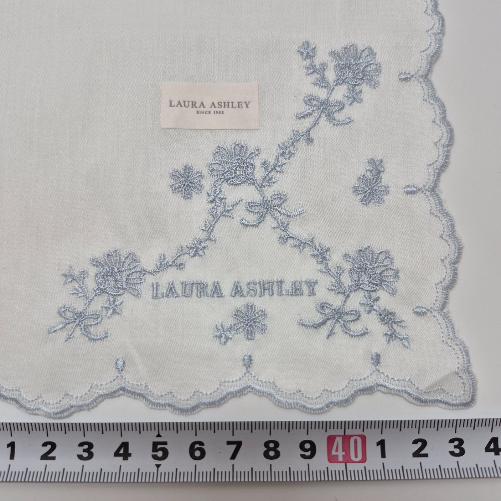 新品】LAURA ASHLEY レディースハンカチ セット - メルカリ