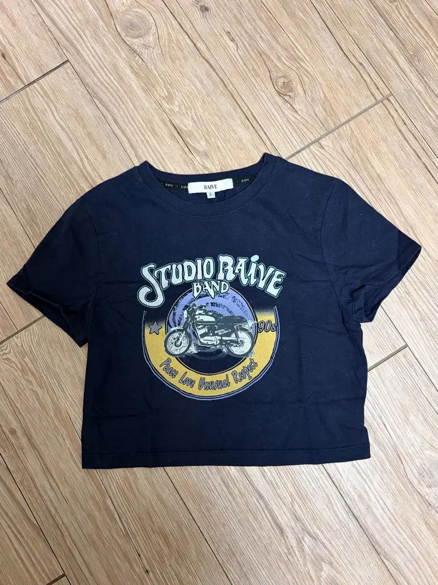 RAIVE バイ イヴ 半袖Tシャツ sサイズ