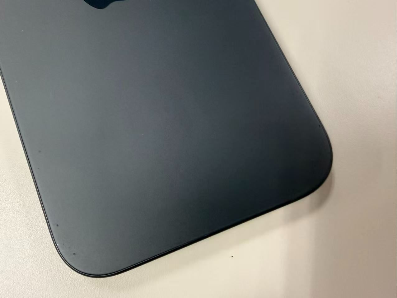 美品 電池90%SIMフリー iPhone15 128GB ブラック - メルカリ