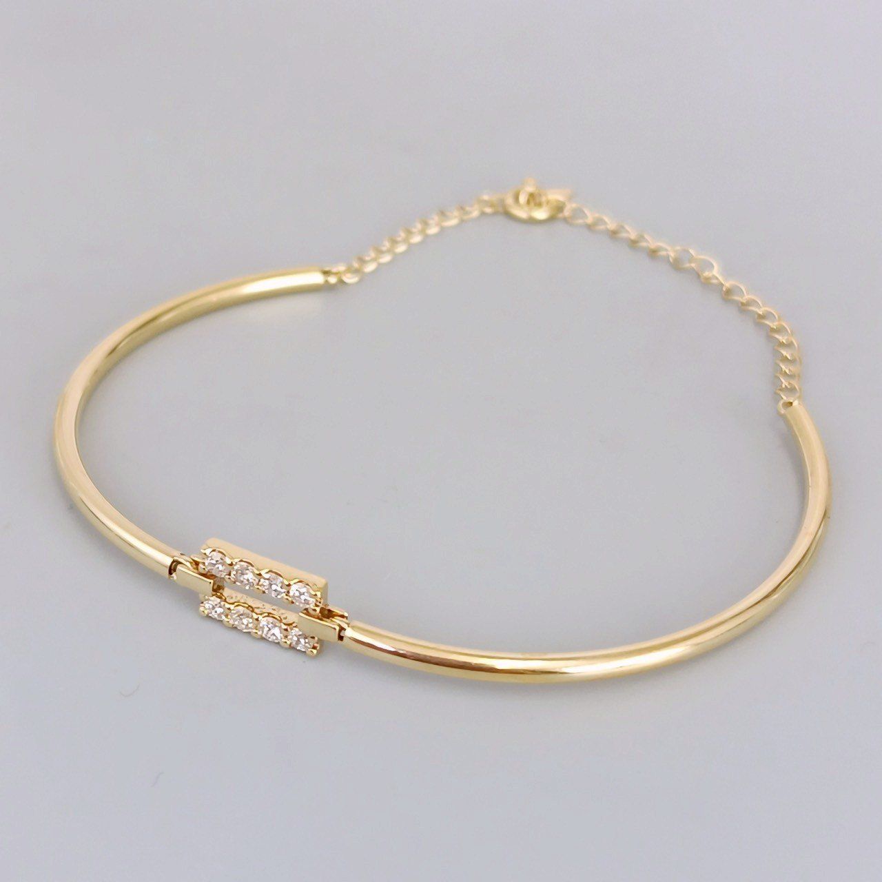 18金 K18 男女兼用 ダイヤ付き0.21ct バングルブレス 2.65g 最大約19