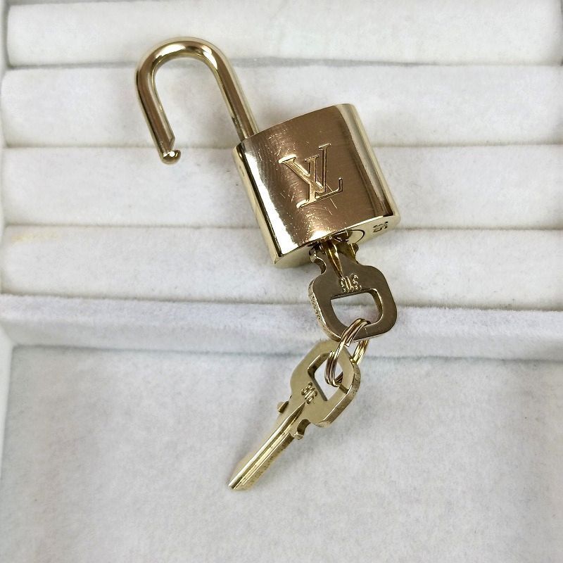 LOUIS VUITTON ルイヴィトン パドロック 南京錠 カデナ 鍵 ゴールド No