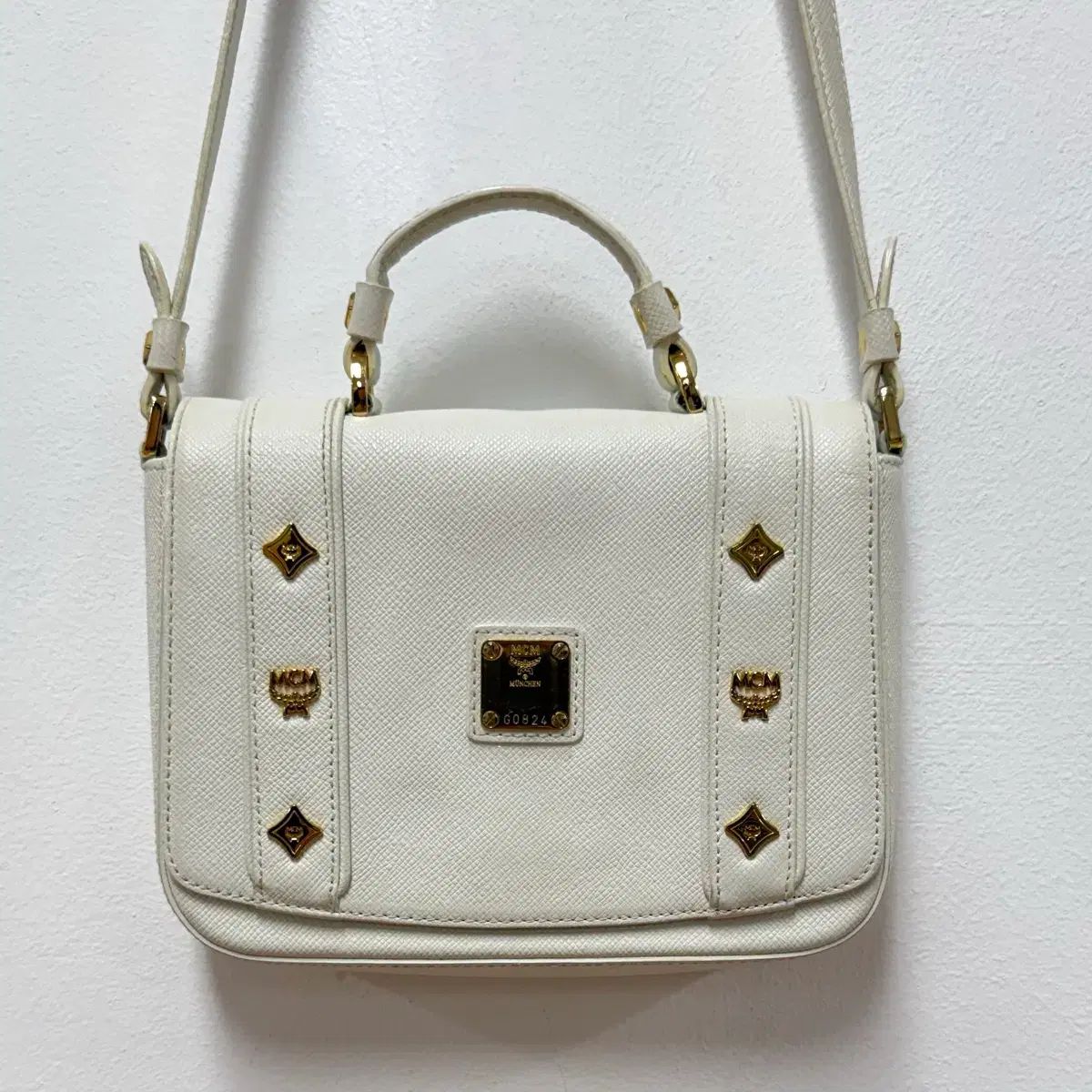 MCM 白 クロスバック