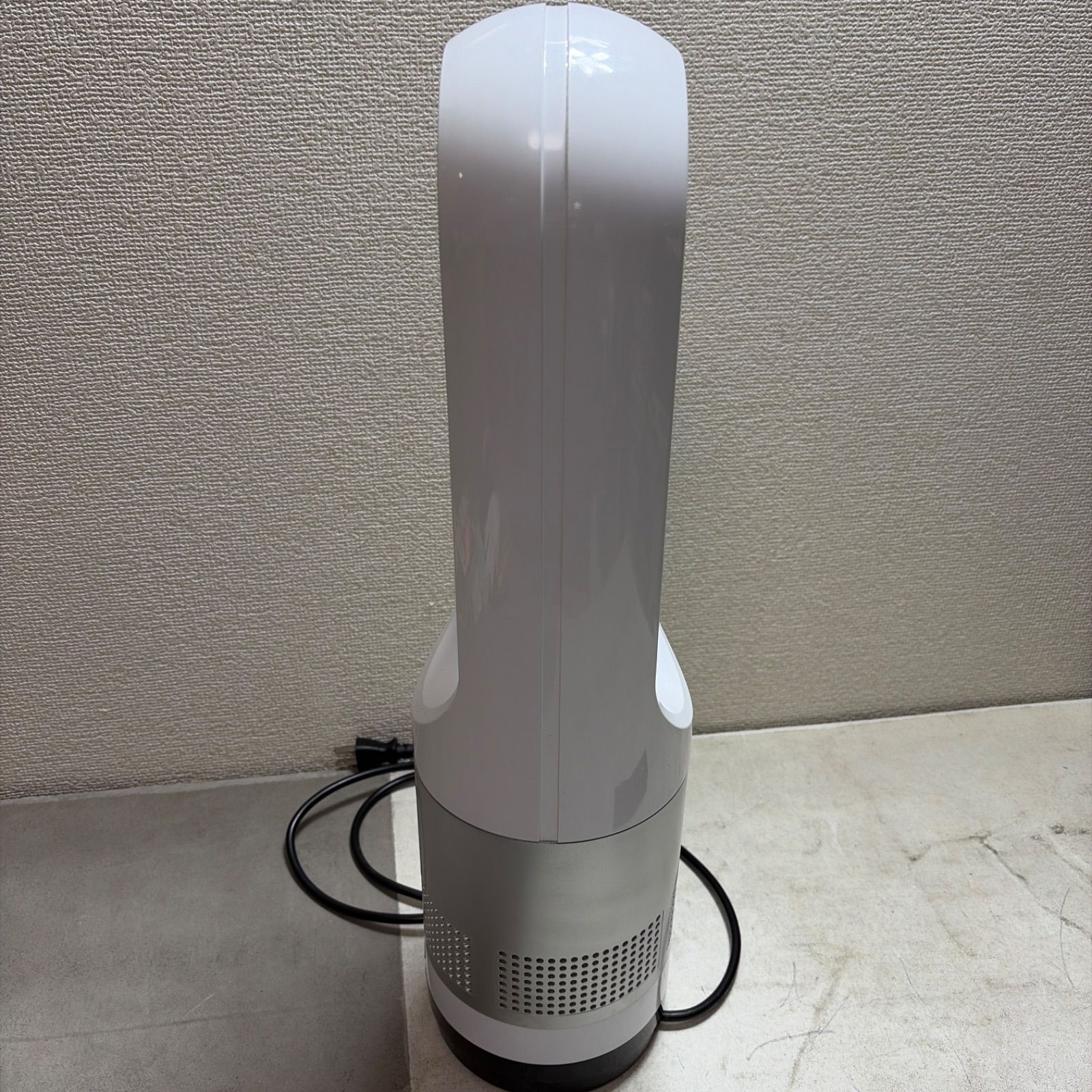 hot+cool 冷暖兼用 電気ヒーター 羽根なし 暖房 扇風機AM-018JR - メルカリ