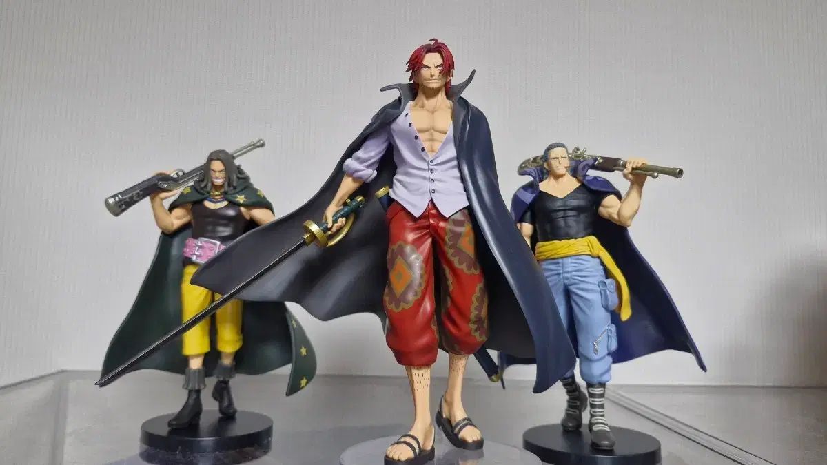 ONE PIECE 一番くじ 新時代皇帝 シャンクス 海賊団 フィギュア まとめ 出品