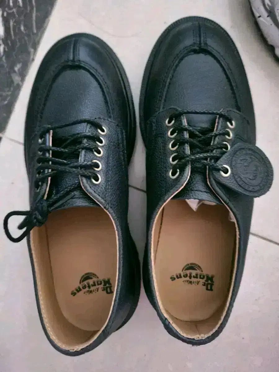 DR. MARTENS ドクターマーチン 2046 ブラック ウェストミンスター 230ㅡ新品