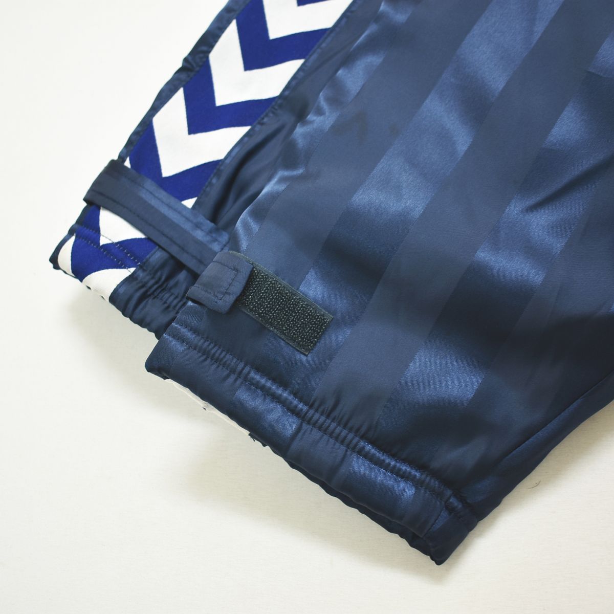 ヒュンメル hummel 横浜FC ベンチ コート パーカー ジャンパー