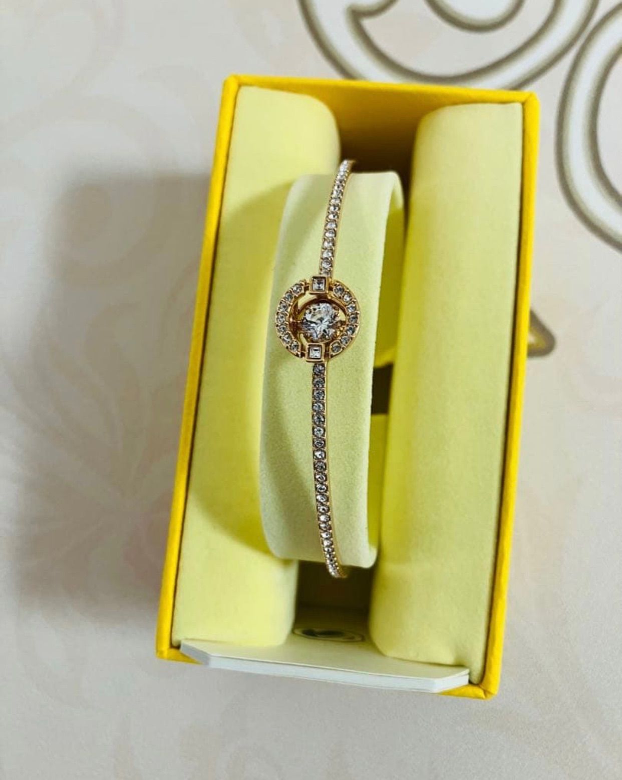 スワロフスキー SWAROVSKI Sparkling Dance バングル