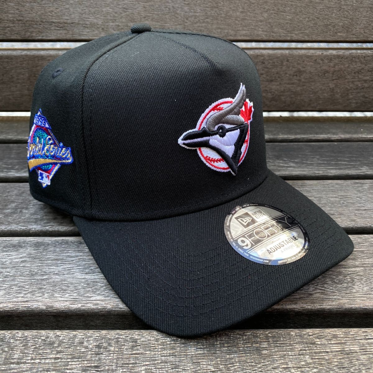 海外限定 Newera ニューエラ 9Forty Aフレーム BlueJays ブルージェイズ 1993 World Series キャップ (940-305)