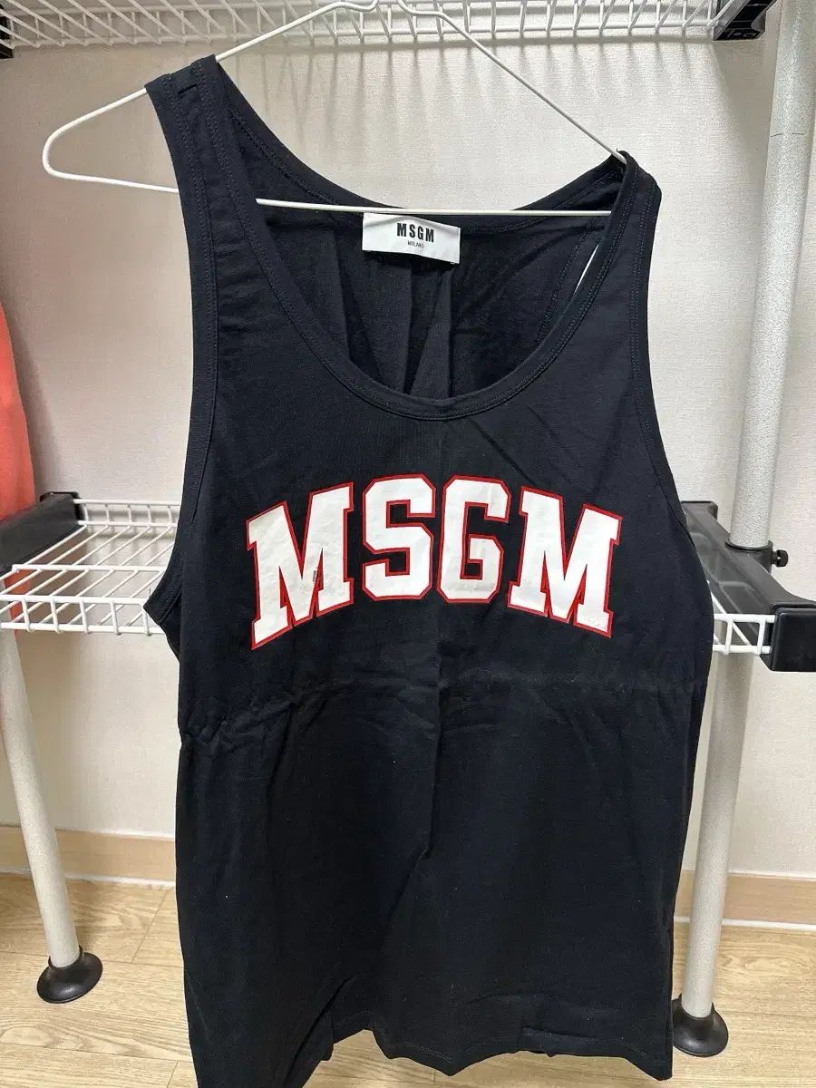 MSGM ノースリーブ