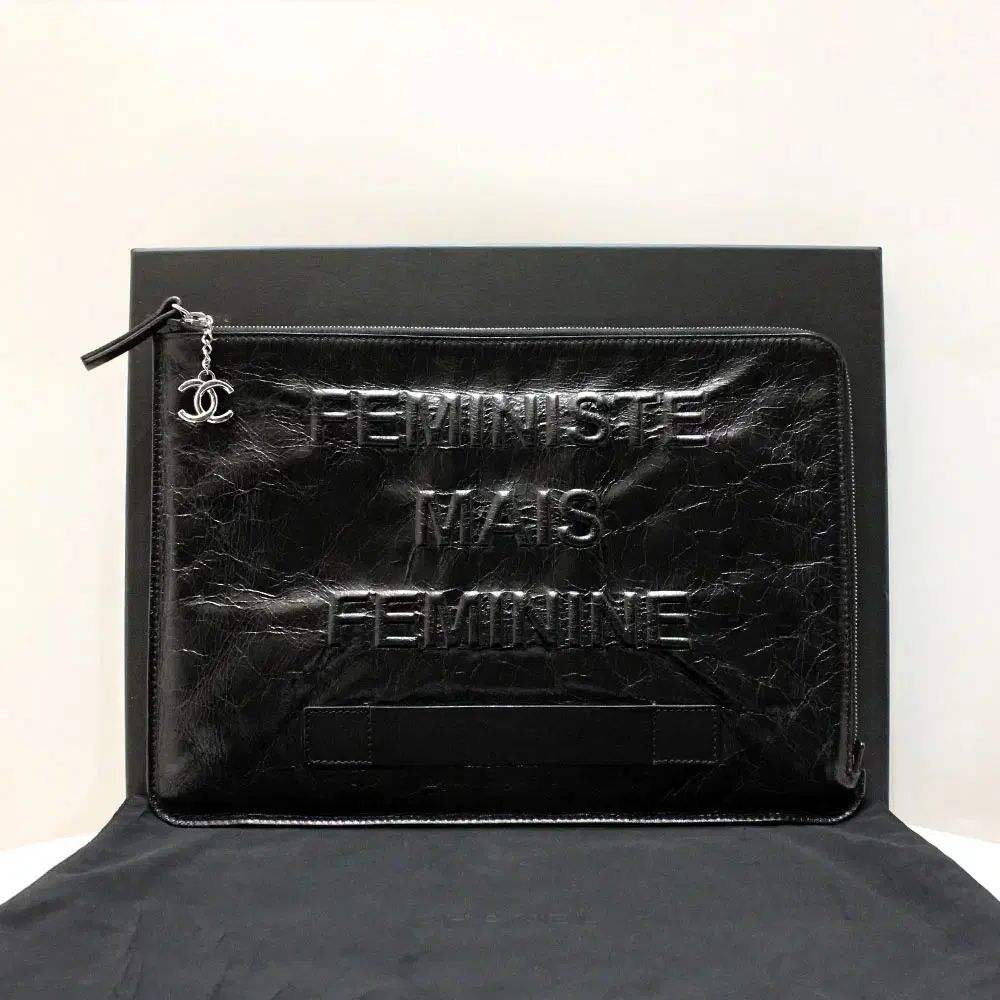 ブランドダオルドンネ CHANEL シャネル ラージ クラッチバッグ 20番台 A82164