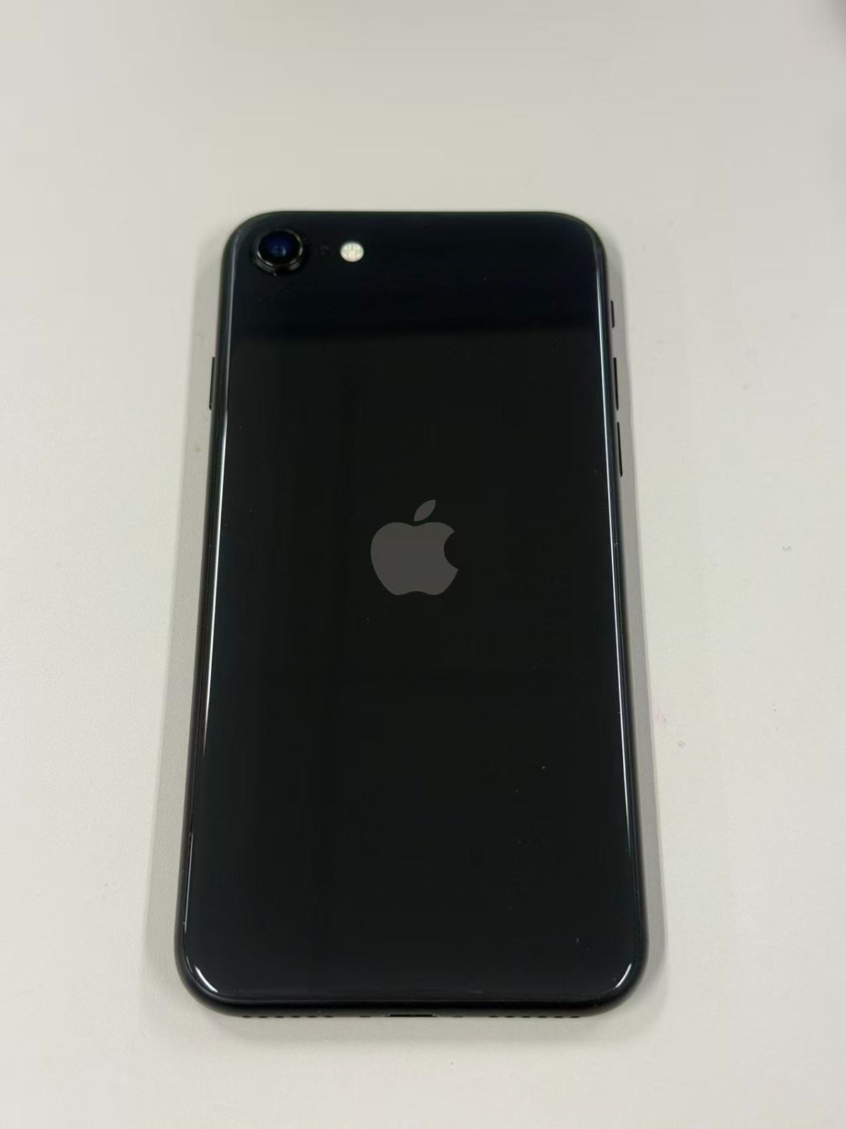 送料無料】電池91%SIMフリー iPhone SE(第2世代) 64GB