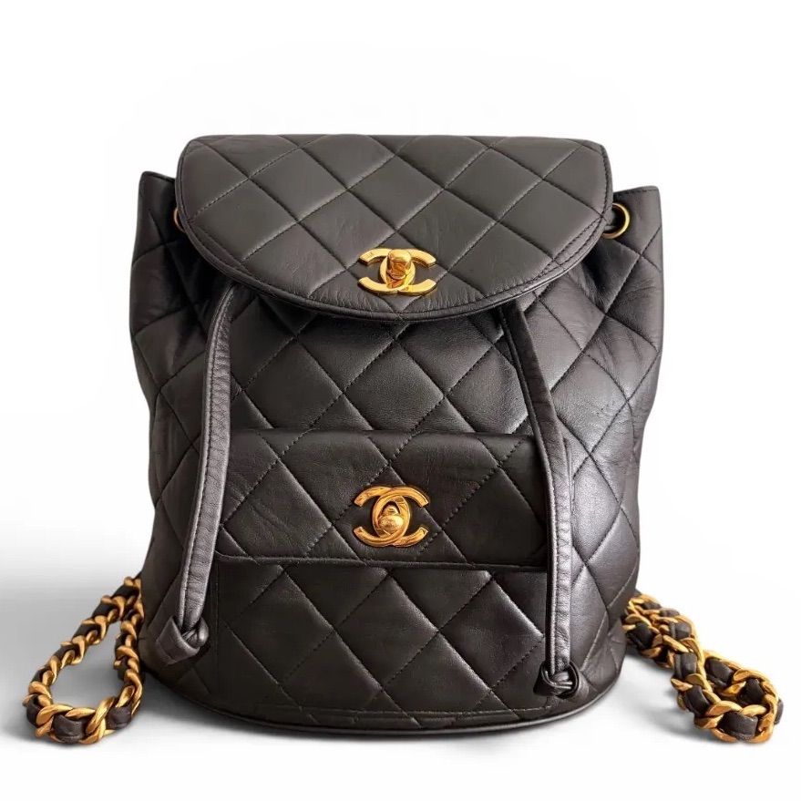 CHANEL シャネル チェーンリュックサックバックパック マトラッセ ターンロック ゴールド金具 ラムスキン