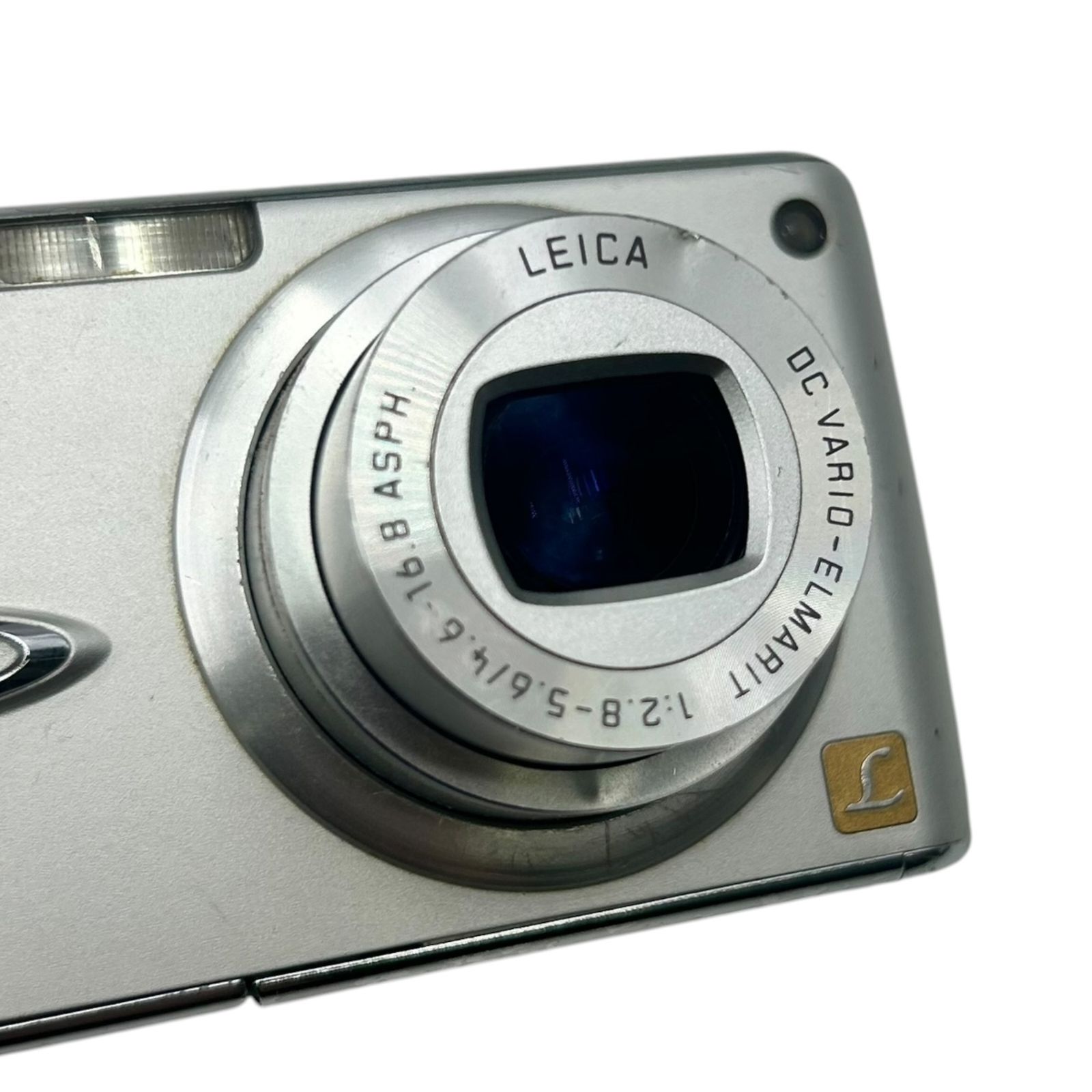 □Panasonic LUMIX DMC-FX01 シルバー コンパクトデジタルカメラ LEICA