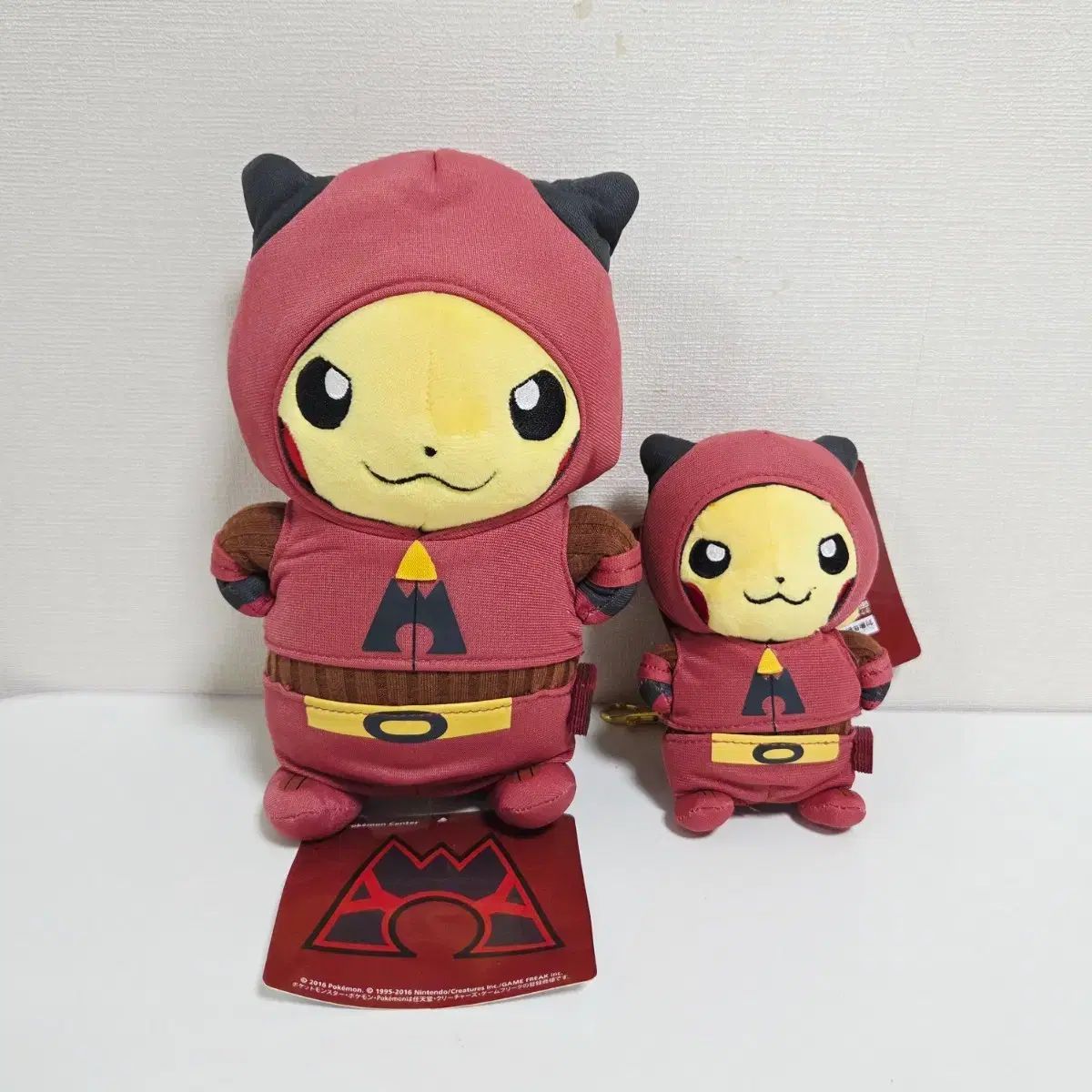 新品 ㅡ マグマ団 ピカチュウ 団員PLAY ピカチュウぬいぐるみ