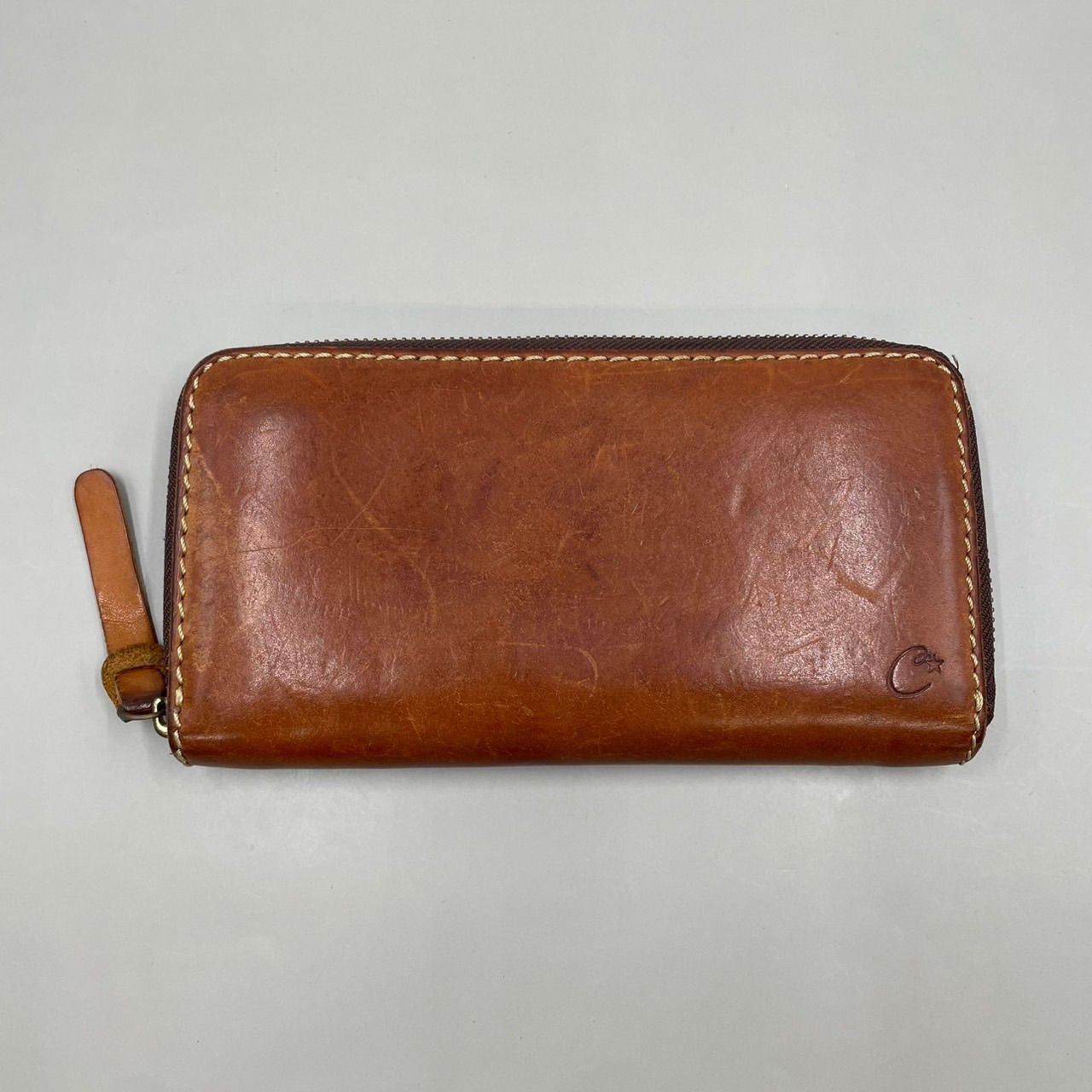 良品 Cham. チャム 長財布 ラウンドファスナー ロゴ型押し 本革 レザー 