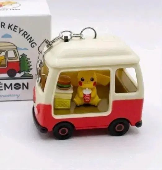 ロッテリア ポケモン ピカチュウ キャンピングカー キーホルダー 30