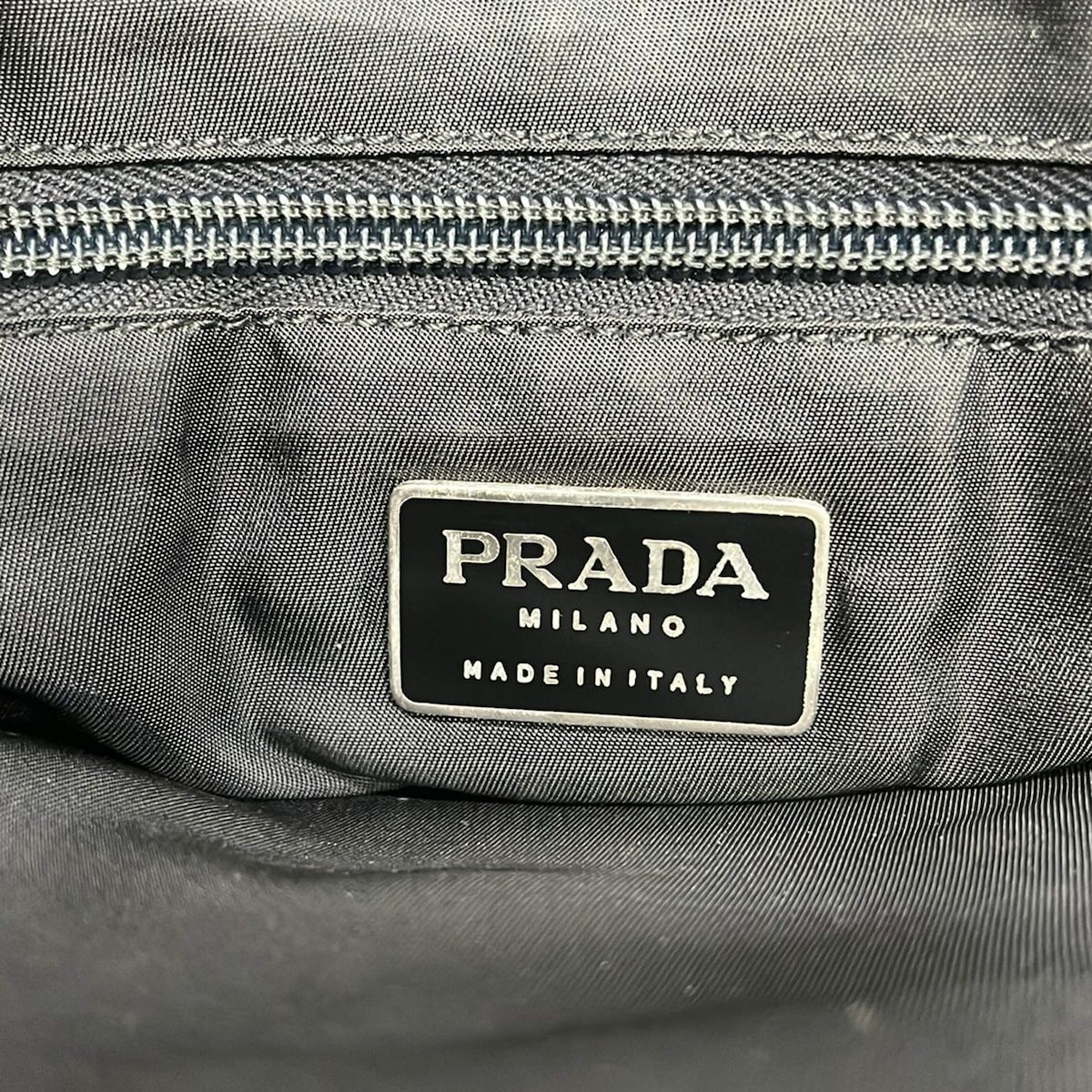 PRADA(プラダ) トートバッグ - 黒×クリア プラスチックハンドル - メルカリ