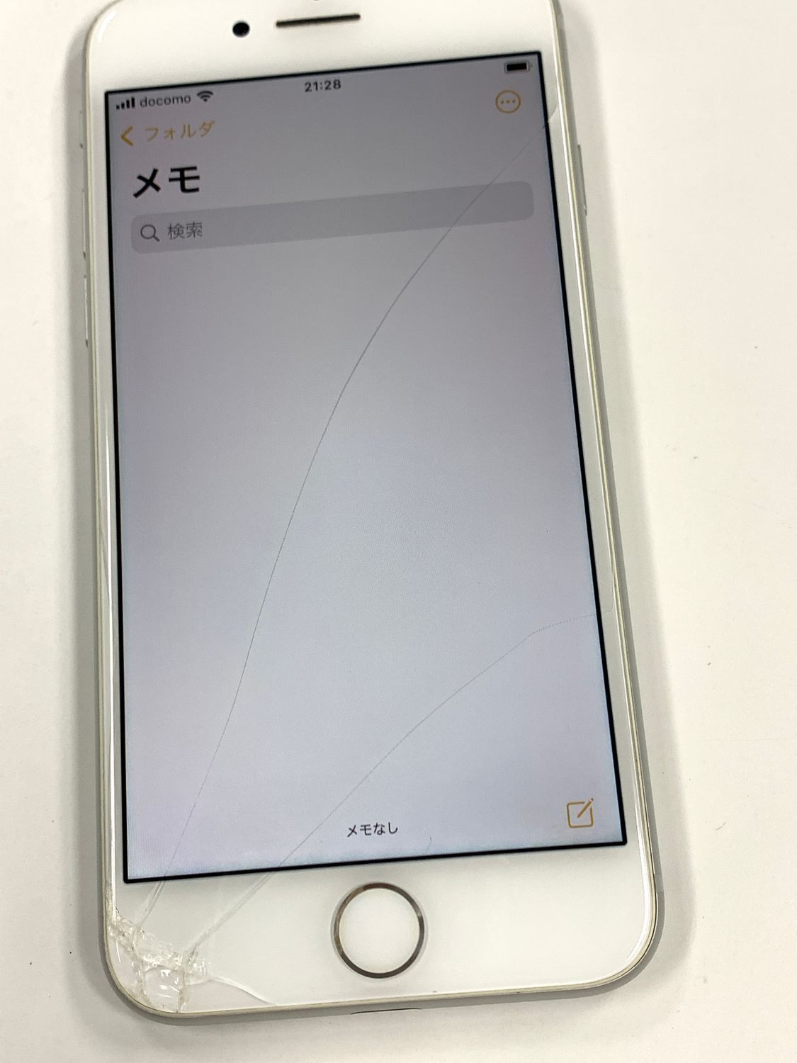 iPhone 8 64GB ジャンク品 シルバー SIMフリー - メルカリ