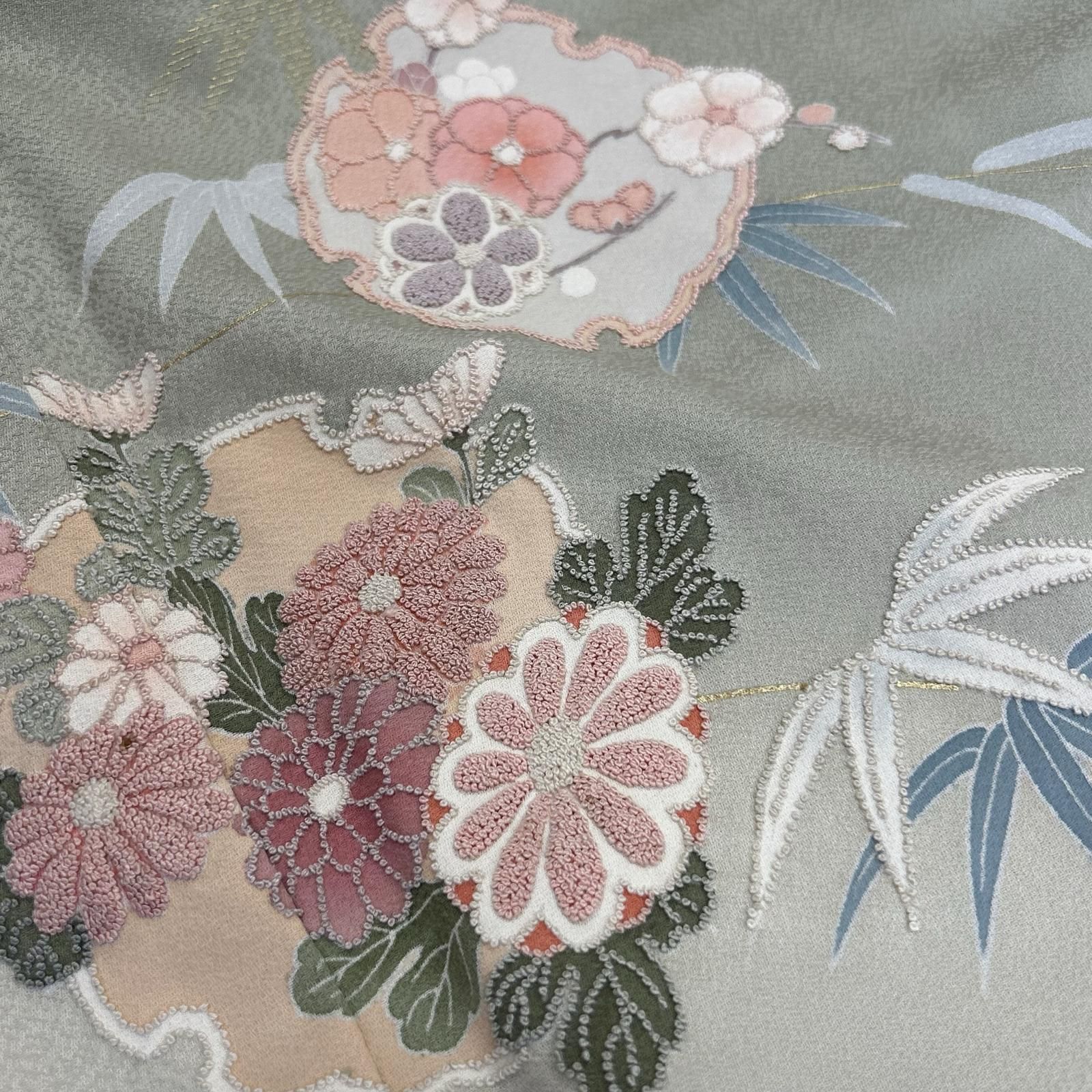 付下げ 圧巻の相良刺繍 草花 金彩の暈し 紋なし 正絹 MK-8377