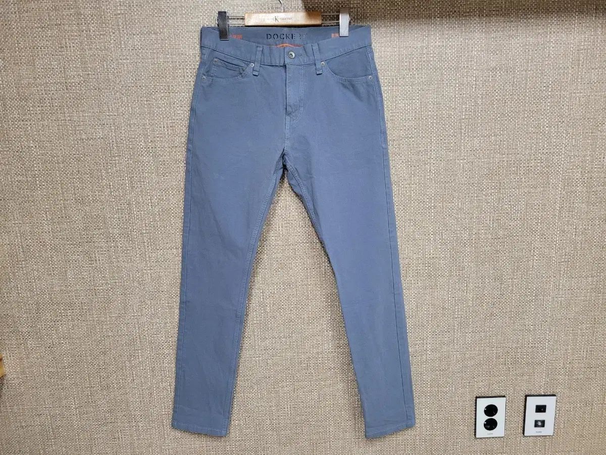31インチ ダカーズ スリムフィット コットン パンツ フレックス 生地