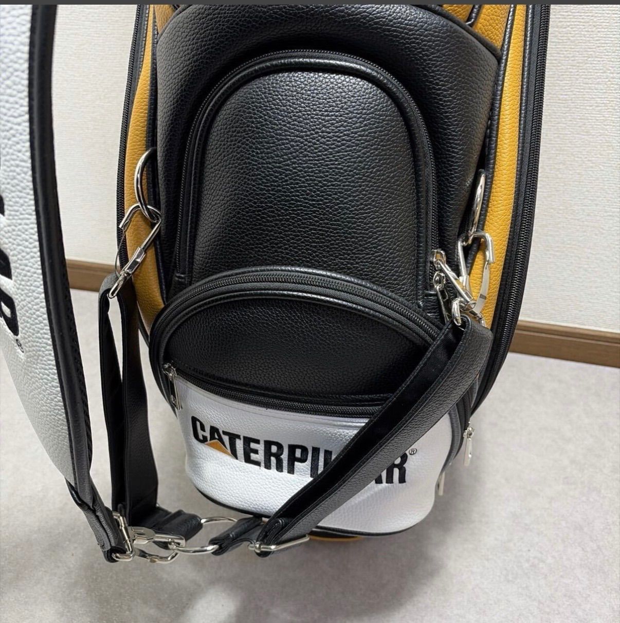 美品 CATERPILLAR GOLF 日本キャタピラー ゴルフ キャディバッグ 美品 CATERPILLAR GOLF 日本キャタピラー ゴルフ キャディバッグ