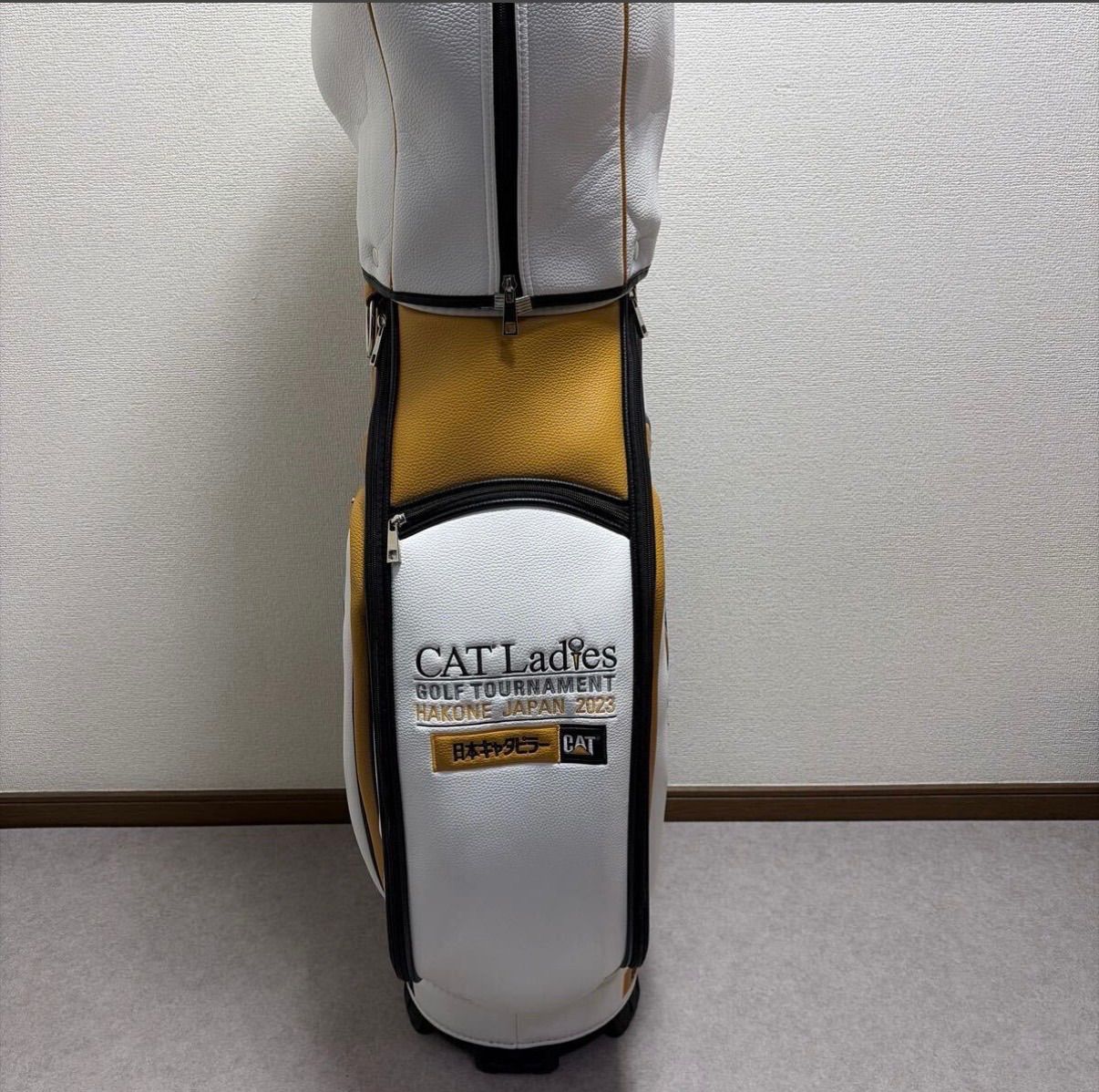 美品 CATERPILLAR GOLF 日本キャタピラー ゴルフ キャディバッグ 美品 CATERPILLAR GOLF 日本キャタピラー ゴルフ キャディバッグ