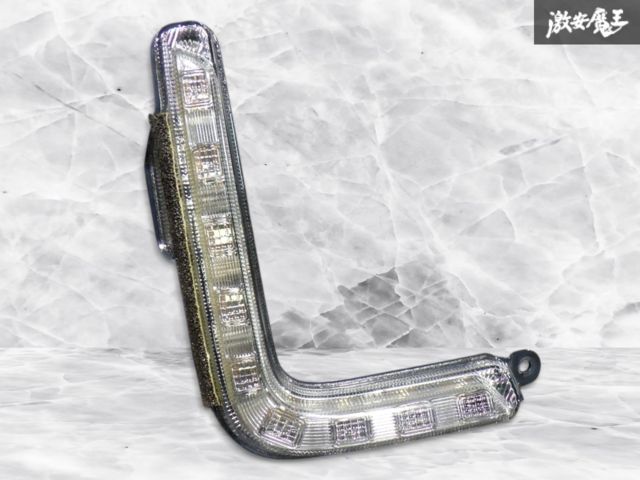 点灯OK ☆保証付 即発送☆ ダイハツ純正 LA600S LA610S タントカスタム 後期 LED イルミネーションランプ デイライト 右 KOITO 278-69029