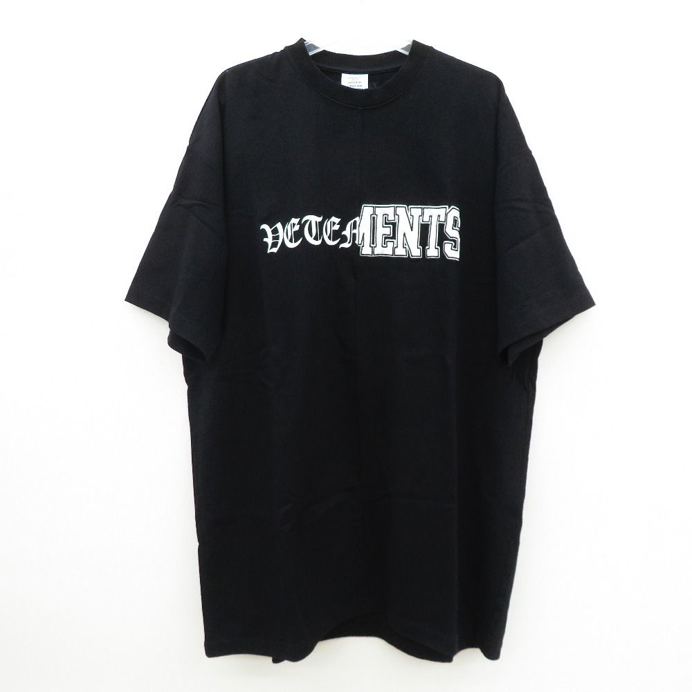 VETEMENTS ヴェットモン 半袖Ｔシャツ VETEMENTS　ヴェトモン　VERTICAL CUT-UP LOGO Tシャツ　M　ブラック　UE51TR860