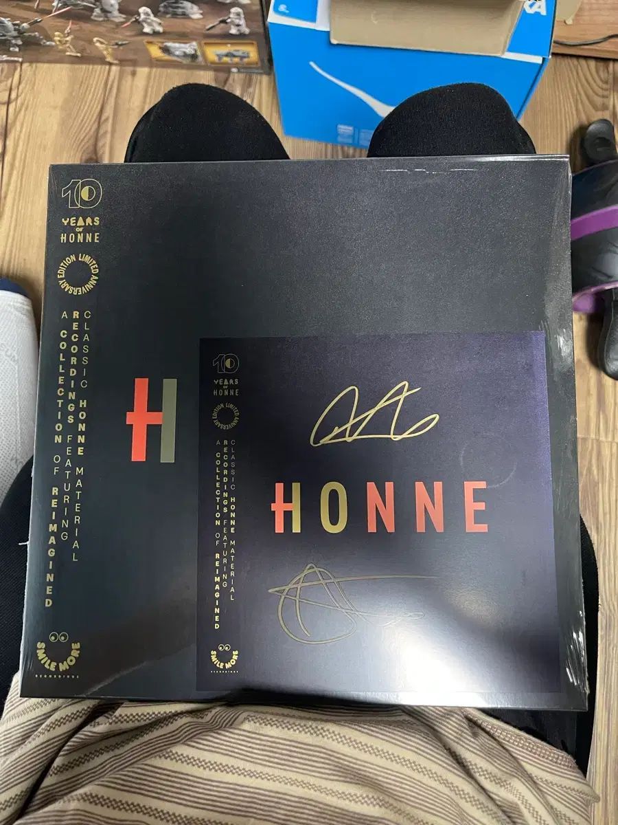 HONNE 10 周年 限定盤 LP 未開封 サインボード 出品 10,248円