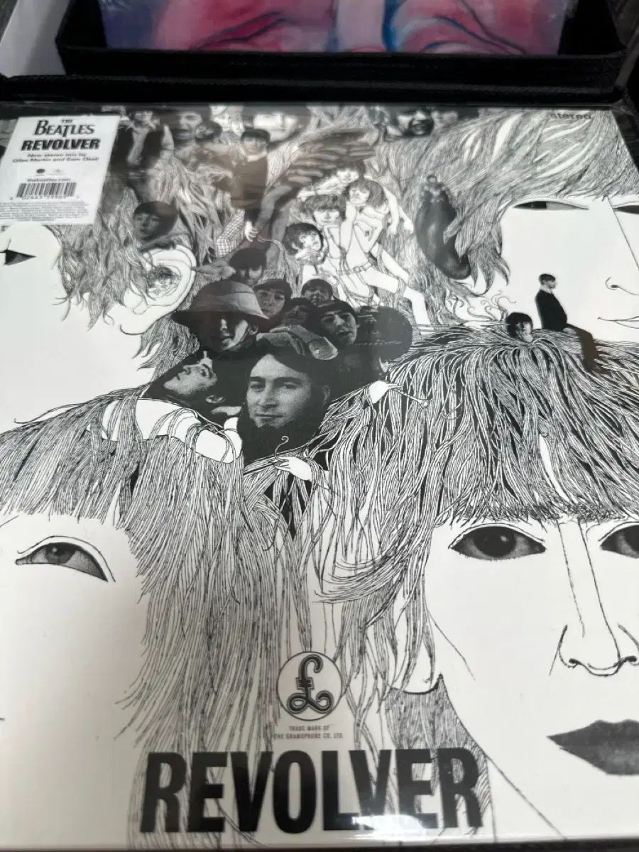 ビートルズ Revolver リボルバー LP 未開封