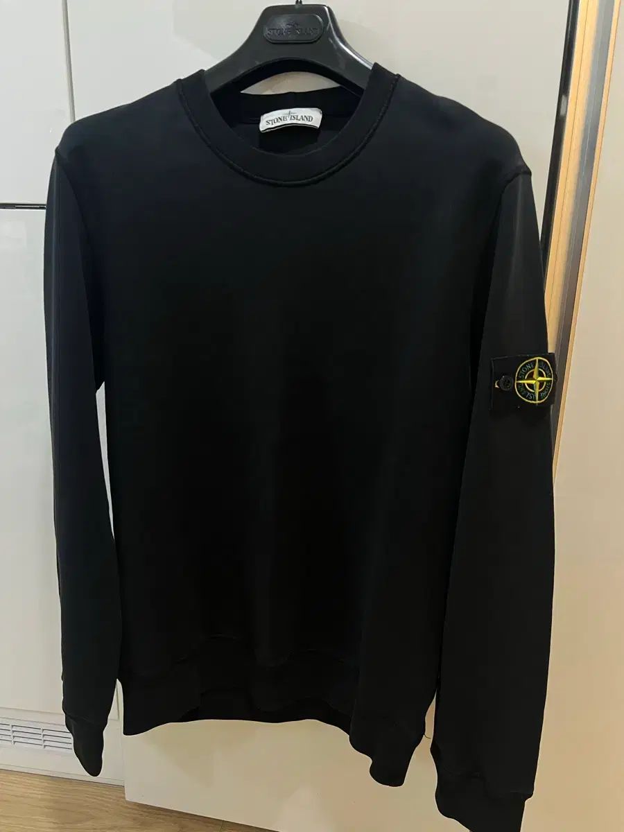 STONE ISLAND ストーンアイランド スウェット M (ほぼ新品)