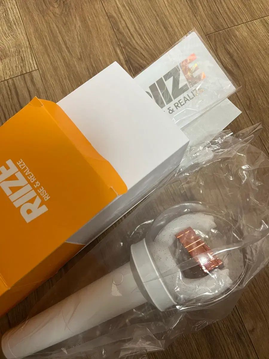 RIIZE（ライズ）公式ペンライト