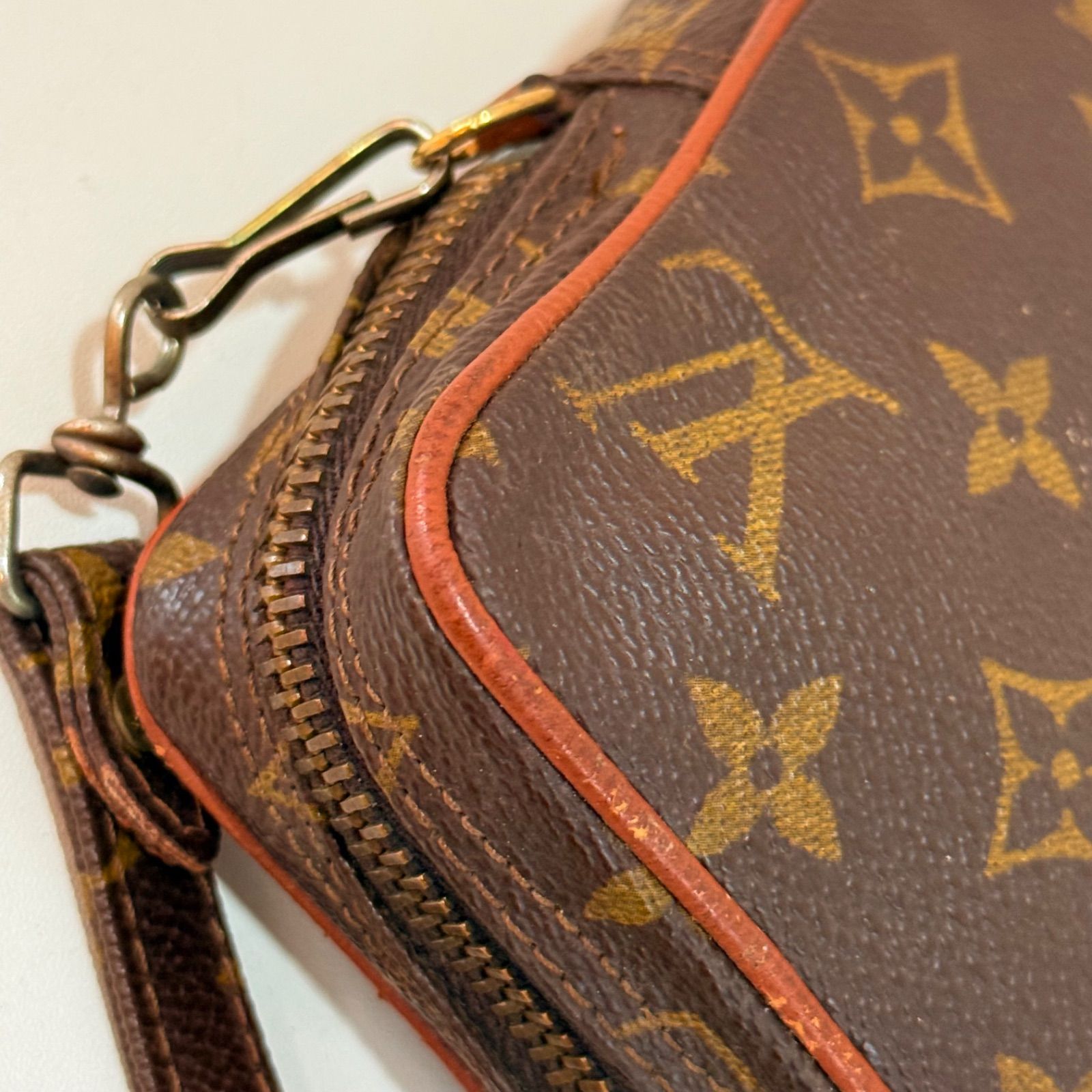 LOUIS VUITTON ルイヴィトン ミニダヌーブ モノグラム 美品 - メルカリ
