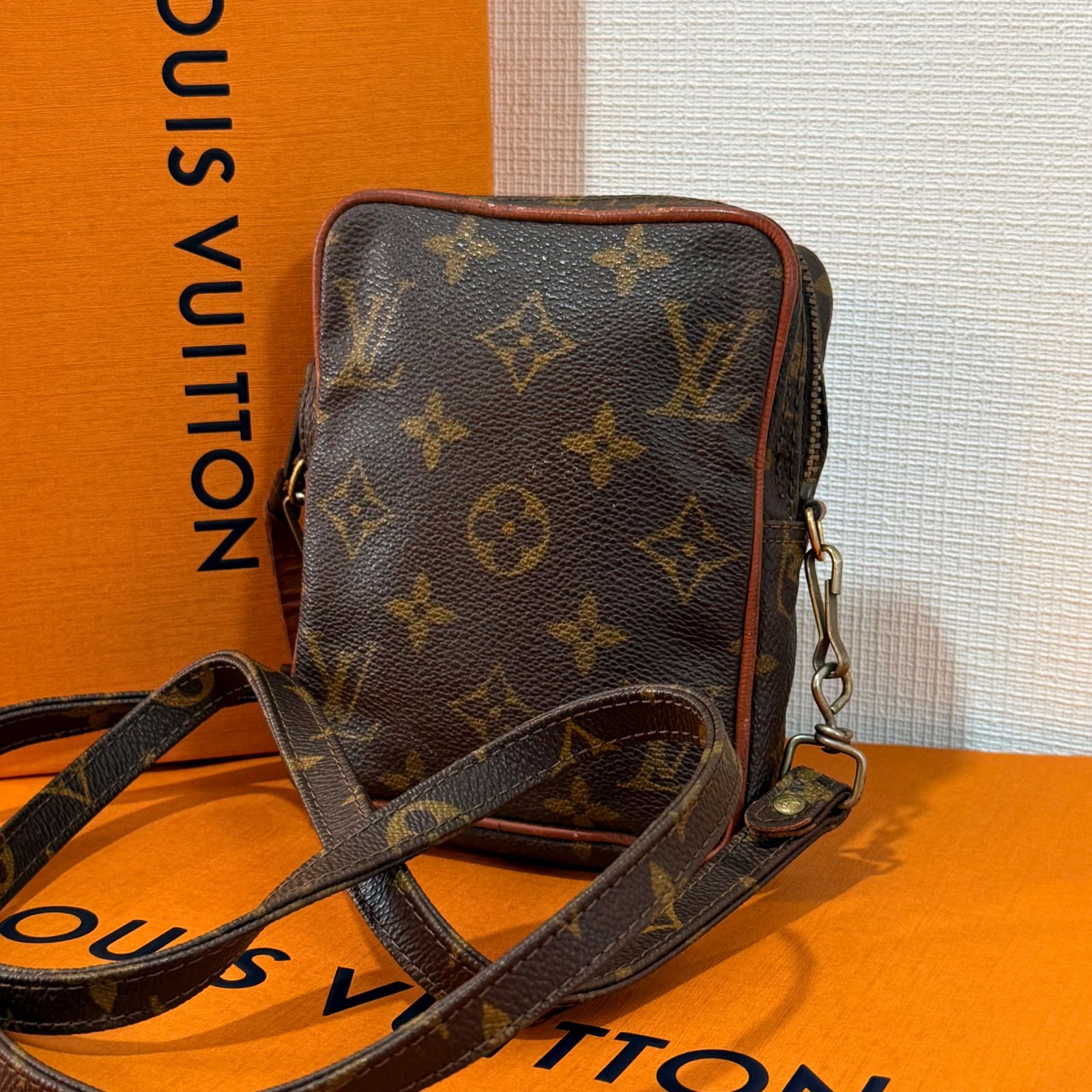 LOUIS VUITTON ルイヴィトン ミニダヌーブ モノグラム 美品 - メルカリ