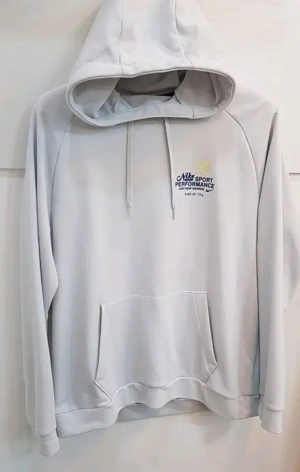 ナイキ フード付きTシャツ 105