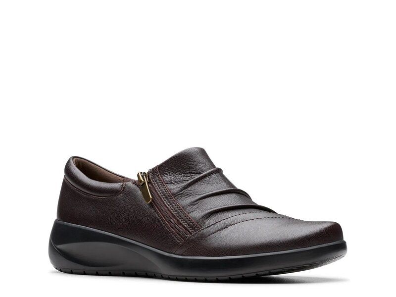 クラークス レディース シューズ スリッポン・ローファー Clarks Kaetlyn SlipOn Chocolate Leather チョコレート