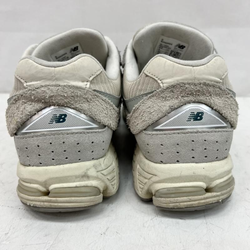 ニューバランス 2002R EK OFF WHITE ローカットスニーカー M2002REK