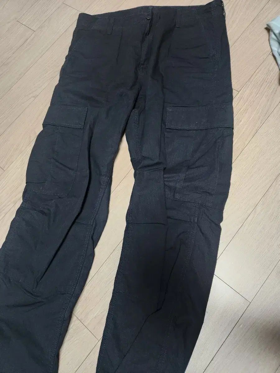 Carhartt カーハート ブラック カーゴ ズボン