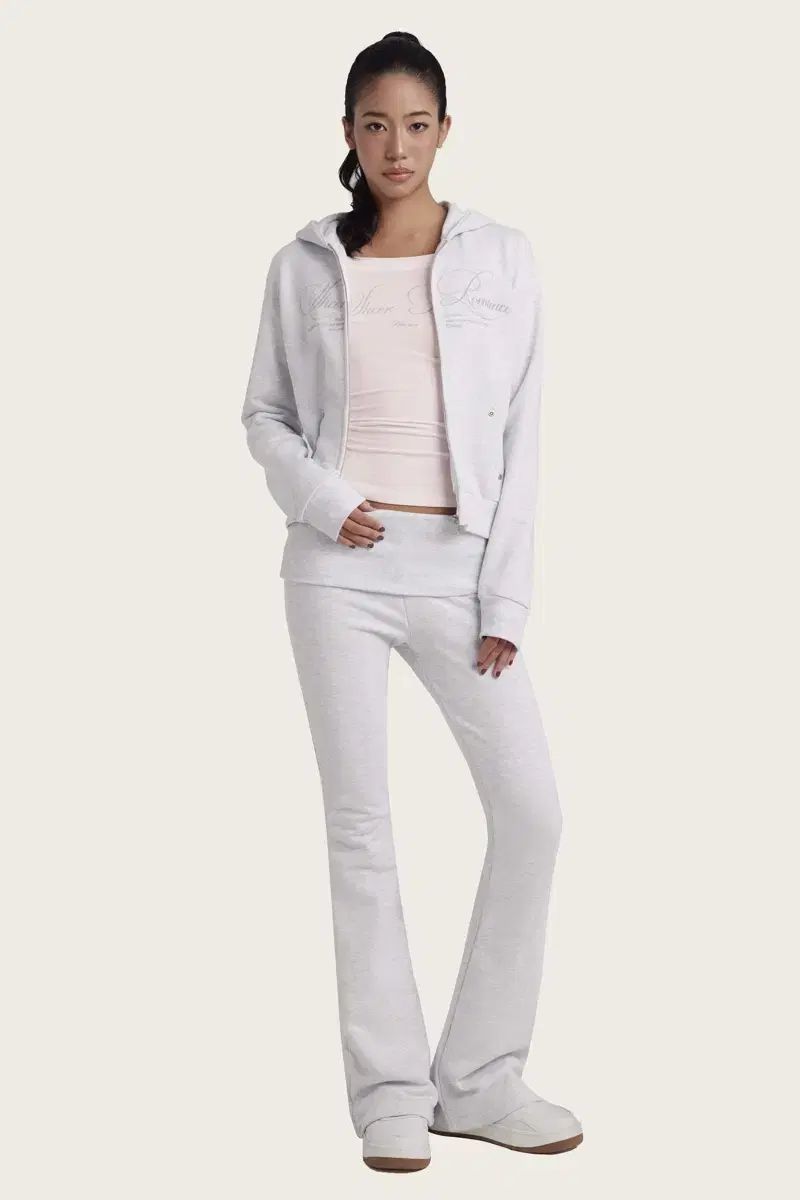 イソシアー ロマンス スリム フードジップアップ Sheer Romance Slim H