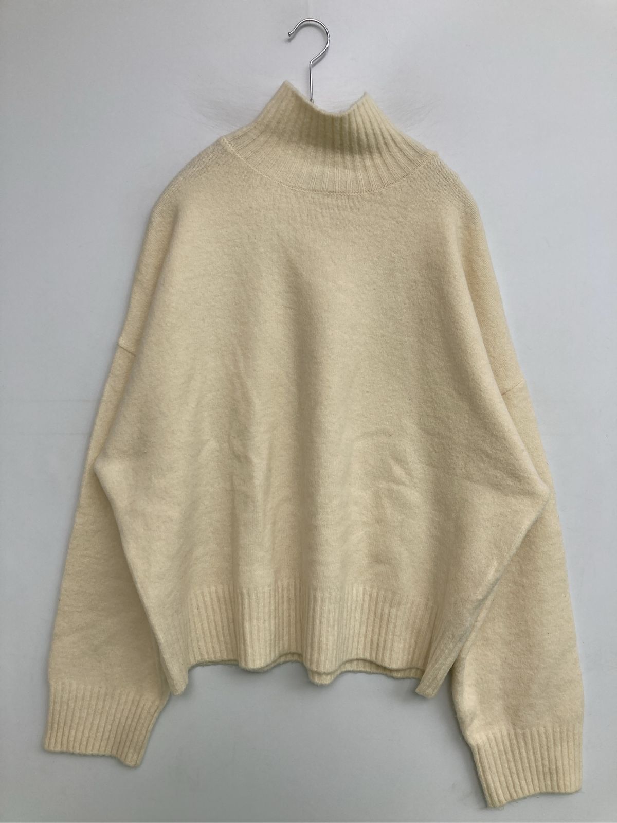 ZARA ザラ ニット/セーター L アイボリー ウール・ニット タートルネック/ハイネック 長袖 無地 ミドル丈 レディース