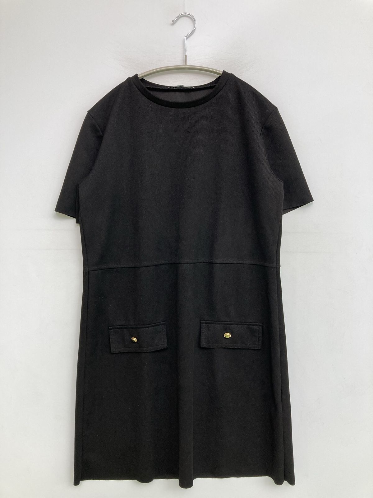 ZARA ザラ ワンピース S ブラック フレア 半袖 無地 ひざ丈 レディース