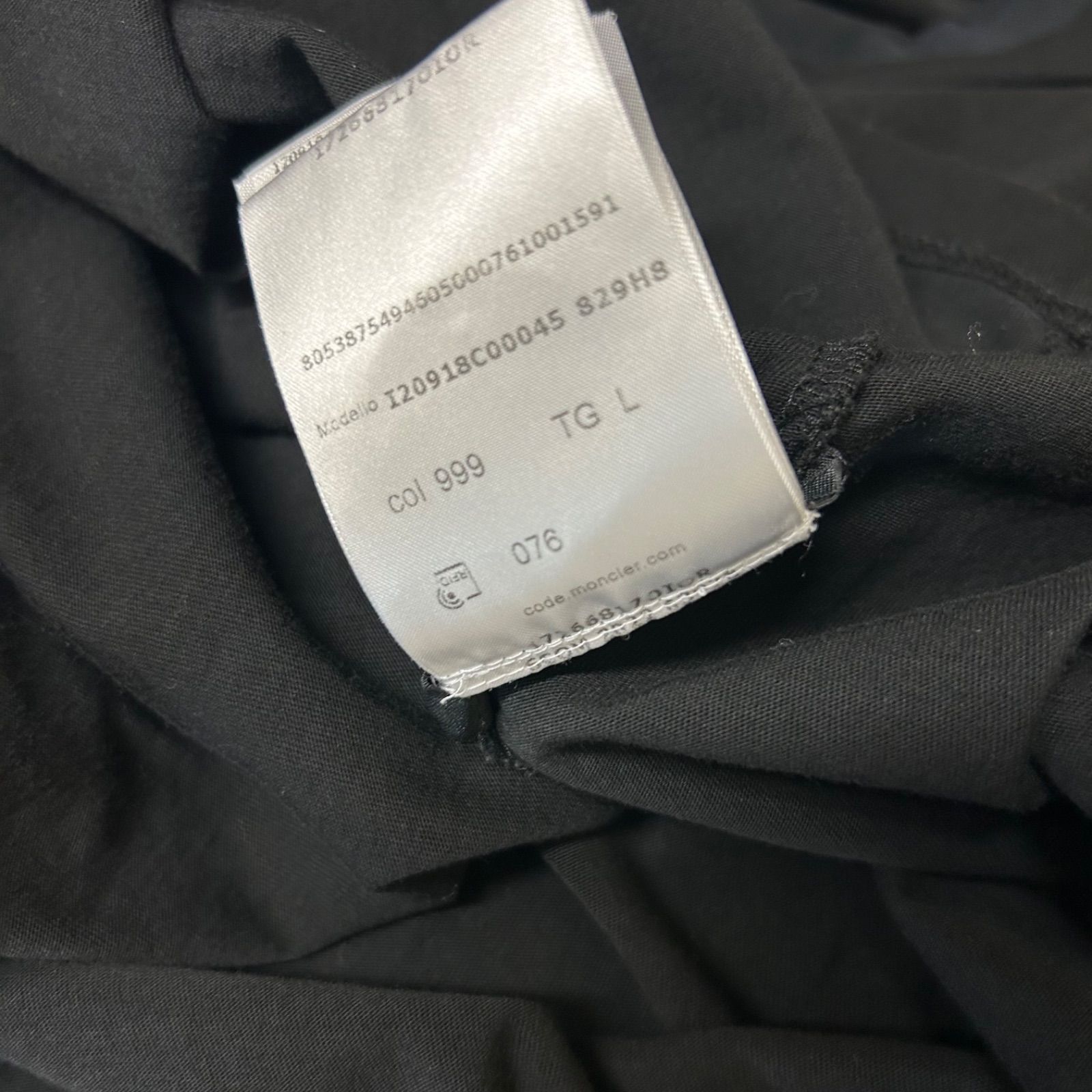 最新☆新品同様 モンクレール ラバーワッペン 黒Tシャツ 国内正規品
